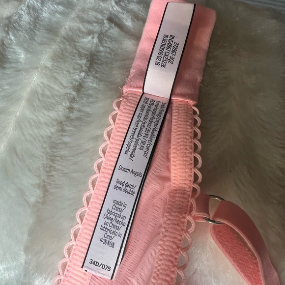 Victoria Secret Dream Angels Light Pink Lace Bra - Picture 15 of 15